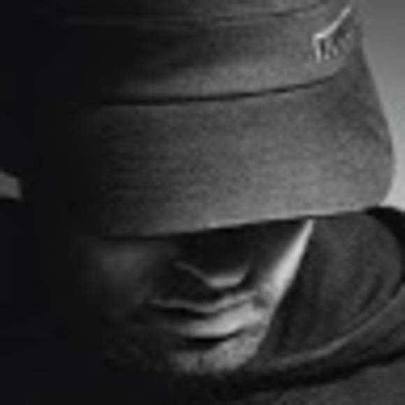 Meet your Posher, Thomas - Picture 1 of 1